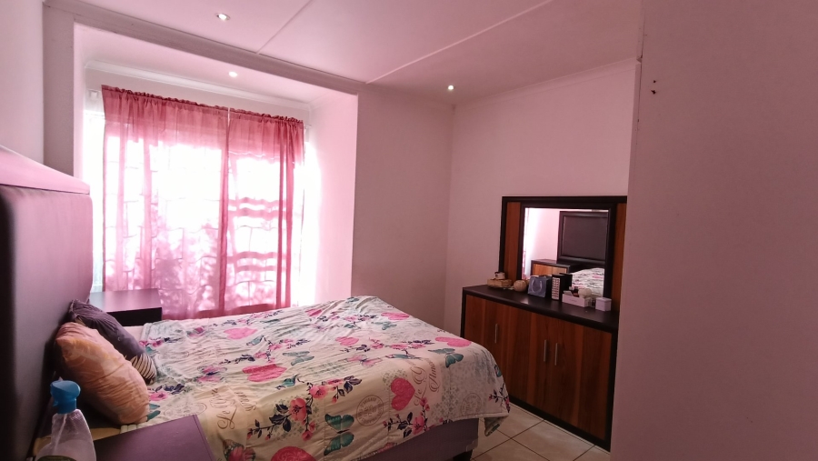 4 Bedroom Property for Sale in Delvillepark Western Cape